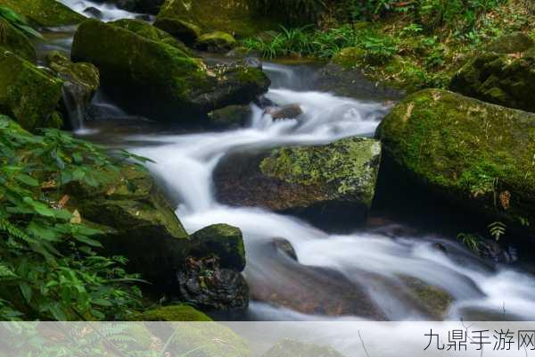 桃花洞口已是溪水潺潺的变化，1. 桃花洞口溪水潺潺，春意盎然的悠然时光