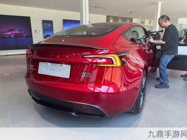 特斯拉Model 3高性能版来袭，手游玩家们的跨界狂欢！