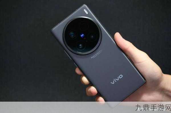 vivo X200 Pro影像新突破，潜望式长焦带你领略游戏内外的精彩